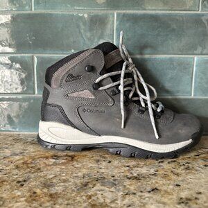 Womens Columbia Newton Ridge Plus Mid Waterproof Hiking Boots Size 8.5 Gorpcore